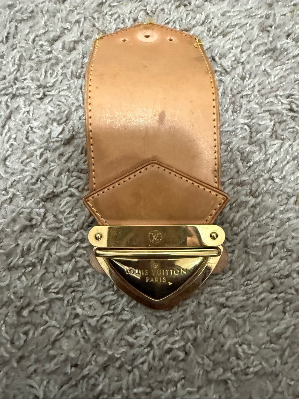 Louis Vuitton lock A11